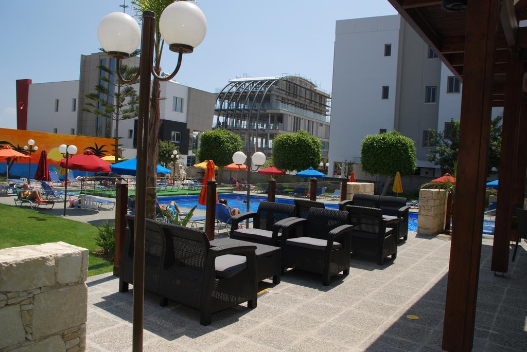The Caravel Hotel 레메소스 외부 사진