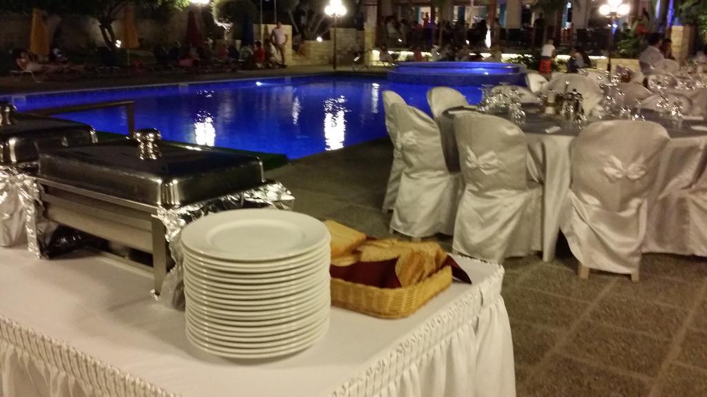 The Caravel Hotel 레메소스 외부 사진